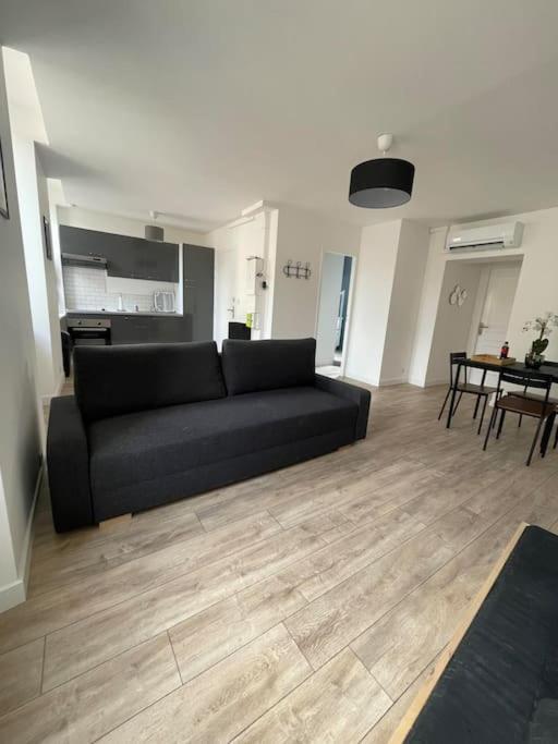 Appartement1 Neuf Climatisee Blaye Exterior photo
